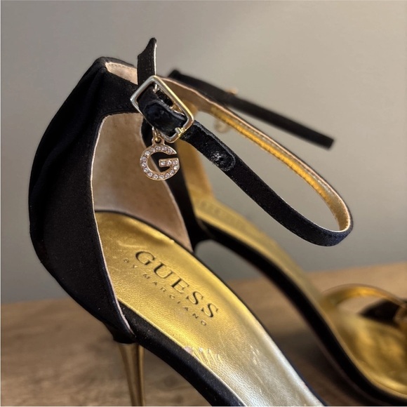 Guess Black And Gold Stiletto Heels Size 7.5M - Picture 9 of 11